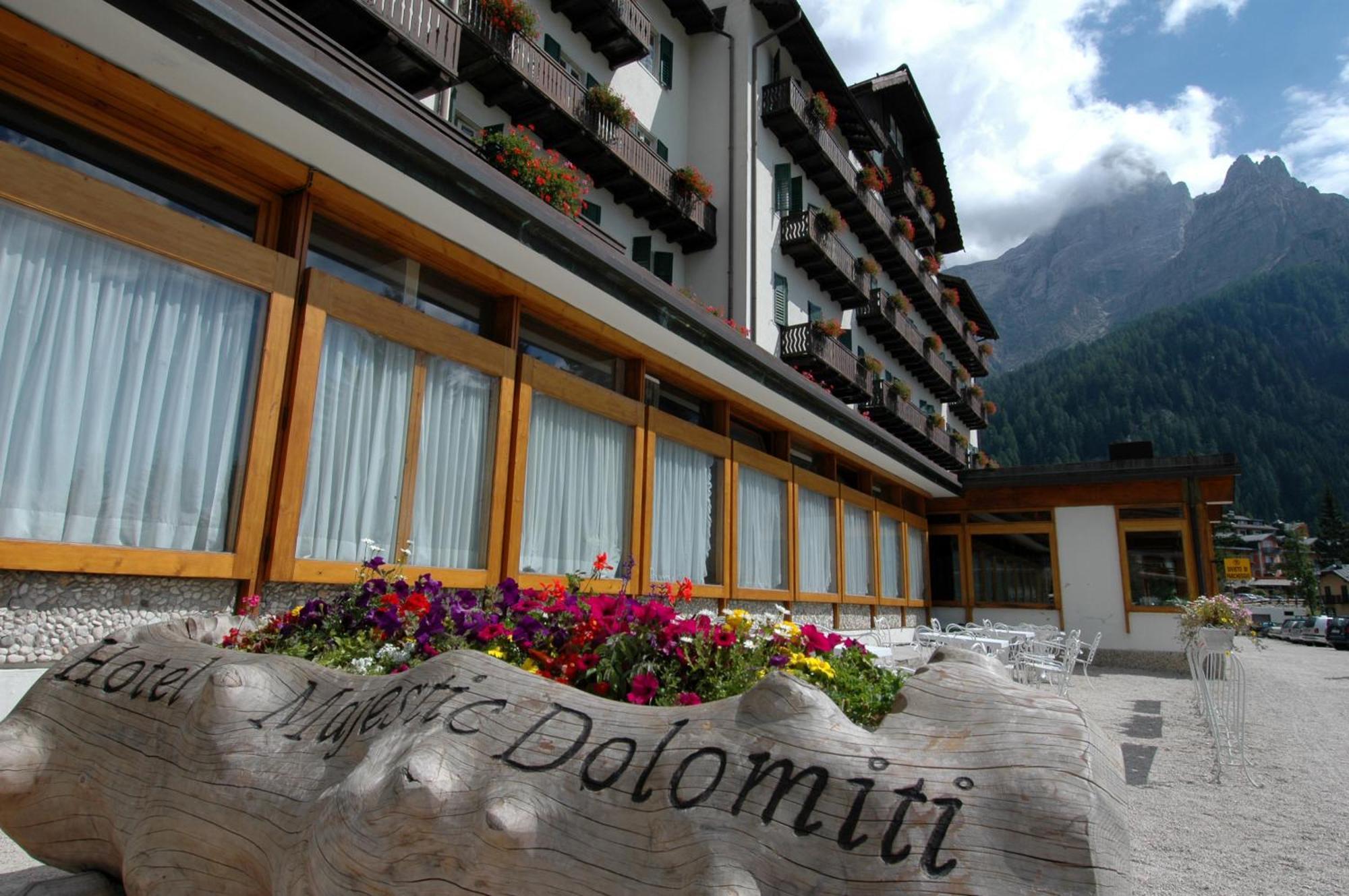 Th San Martino - Majestic Dolomiti Hotel San Martino Di Castrozza Bagian luar foto